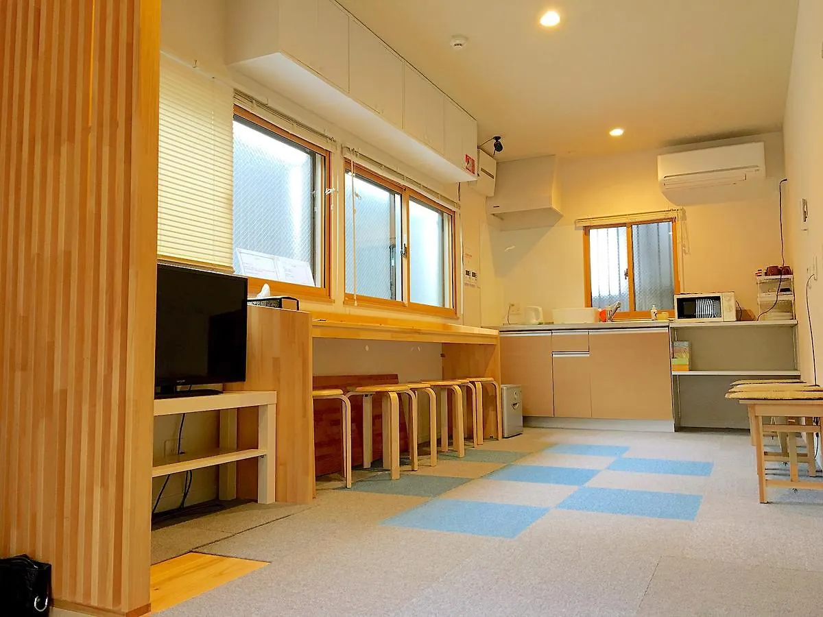 民宿 Osaka Guesthouse Sayuri Tengachaya Ekimae