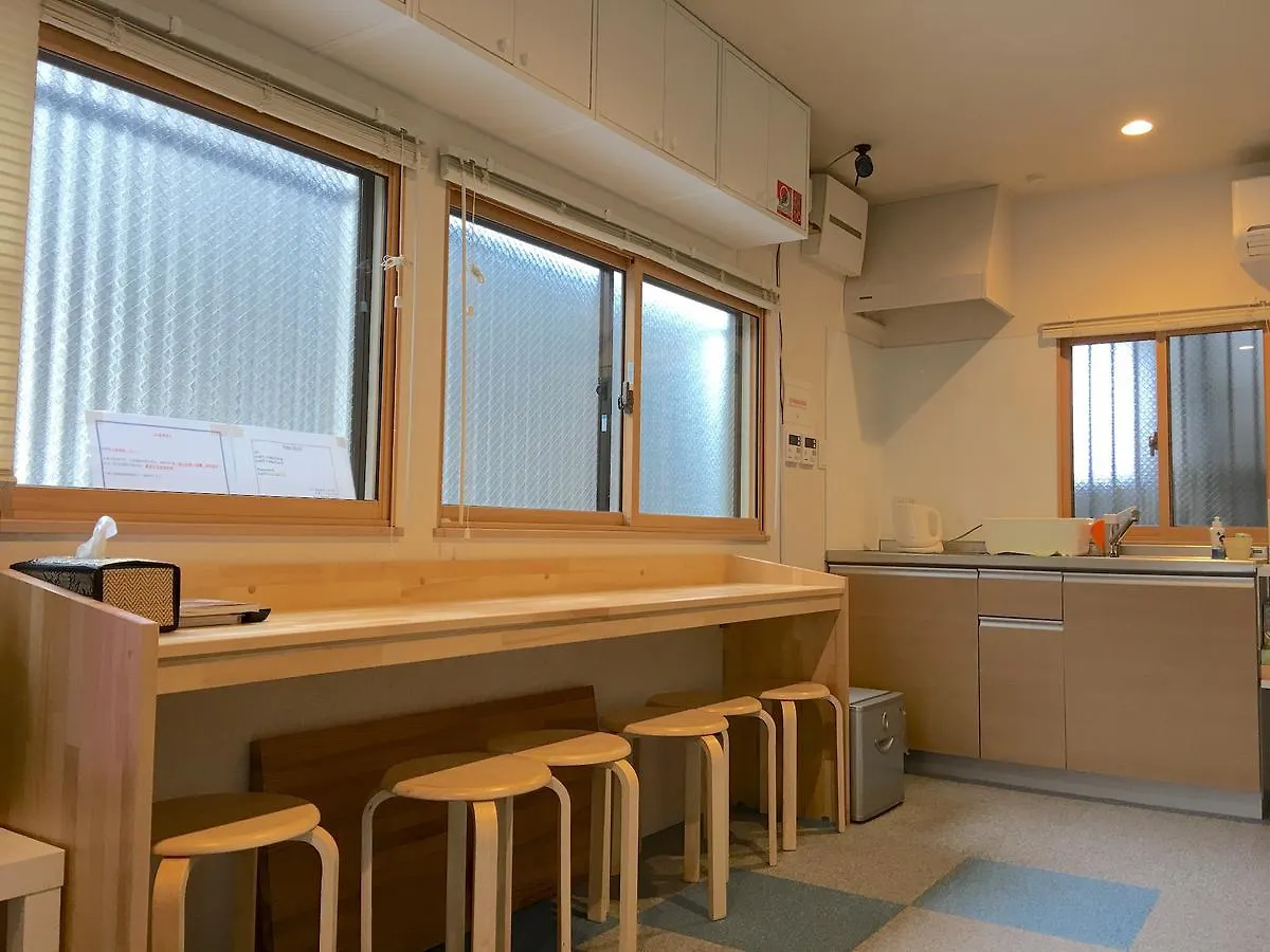 民宿 Osaka Guesthouse Sayuri Tengachaya Ekimae