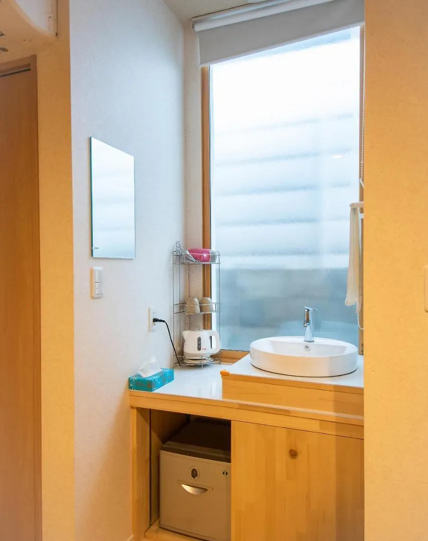 Osaka Guesthouse Sayuri Tengachaya Ekimae 0*,