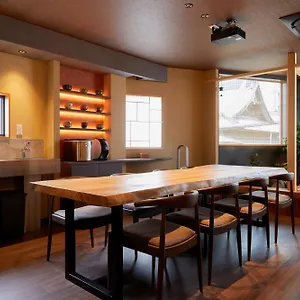  別荘 古今 天下茶屋 With A Private Parking Lot And A Half Open-air Bath And Direct To Kix