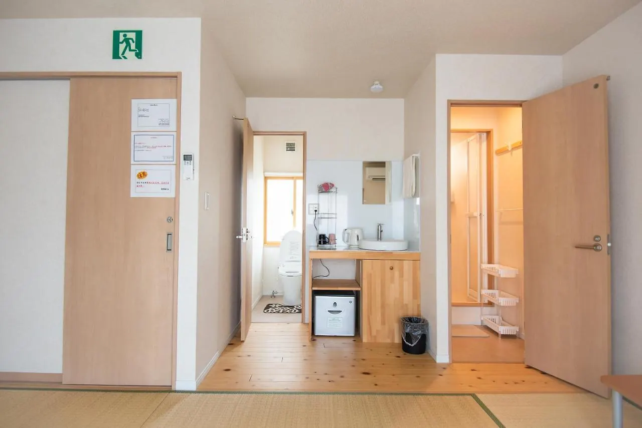 Osaka Guesthouse Sayuri Tengachaya Ekimae 0*,  Japan